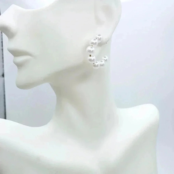 Pearl Hoops, Classic Pearl earrings - Picture 2 of 4